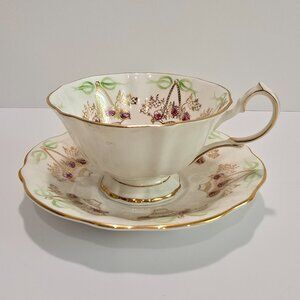 Queen Anne - Fine Bone China, Flower Baskets & Ribbons Vintage Tea Cup & Saucer